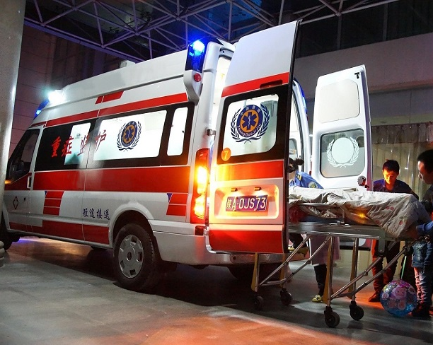 救护车接送病人转院住院出院省内